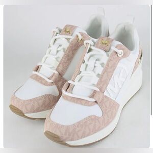 Michael Kors   Women's Georgie Trainer Sneaker .size 9